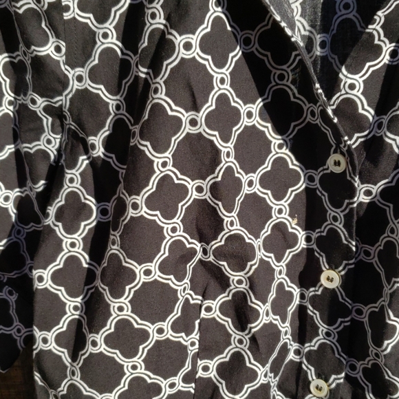 Talbots Black Buttom Down Shirt Elegant Size 4 - Picture 3 of 8